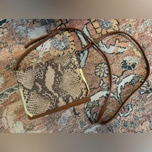 Vince Camuto NWT Tan Snakeskin Crossbody - Genuine Leather